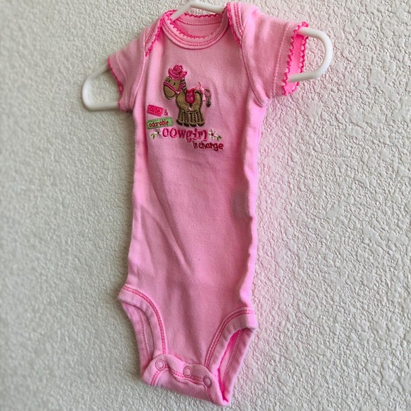 Onsie - Picture 3 of 8